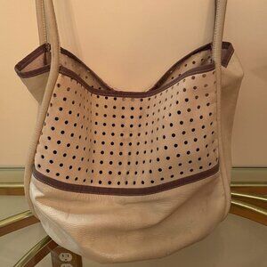 Innue Shoulder Bag